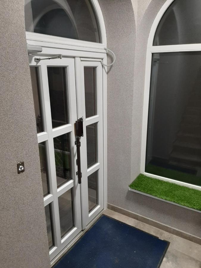 New !!! Modern Lux Apartment In The City Center With A Terrace Mukačevo Esterno foto