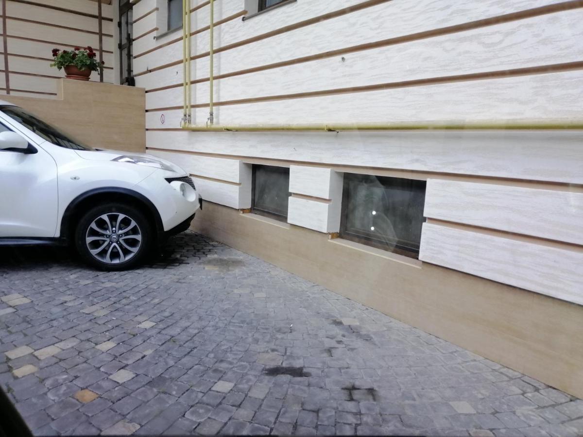 New !!! Modern Lux Apartment In The City Center With A Terrace Mukačevo Esterno foto