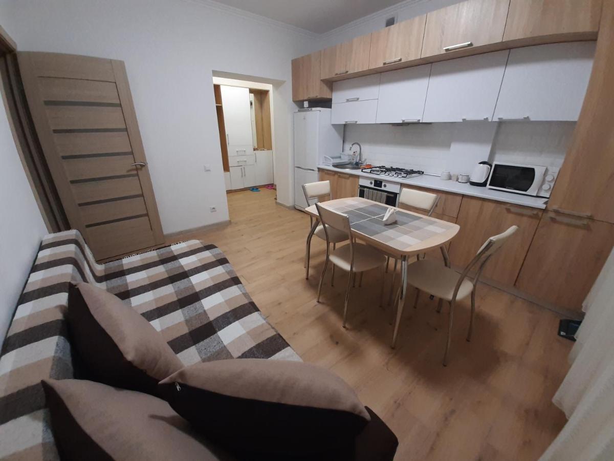 New !!! Modern Lux Apartment In The City Center With A Terrace Mukačevo Esterno foto